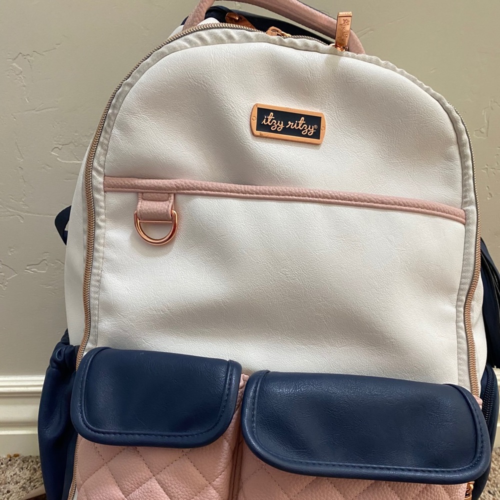 Aaryn Williams boss babe itzy ritzy diaper bag